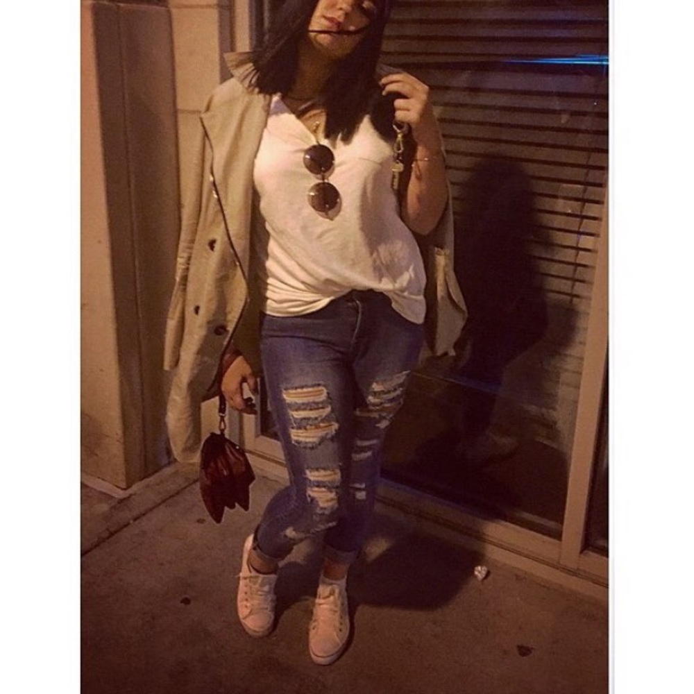 High Waisted Distressed Jean!